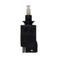 Stop Light Switch Switch Brake Light 4 Pin 0015450109 for Mercedes Benz W201 W124 W210 W140