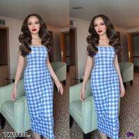 TT18437 Maxi dress ทรงรัดรูปตามสัดส่วน ลายสก็อต Maxi dress with a fitted cut in a plaid pattern.