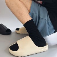 (ETX)ETXSummer Mens Slippers 2023 New Womens Home Slippers Indoor Bathroom Non Slip Couple Slippers Yeezy Slipper Luxury Sandals