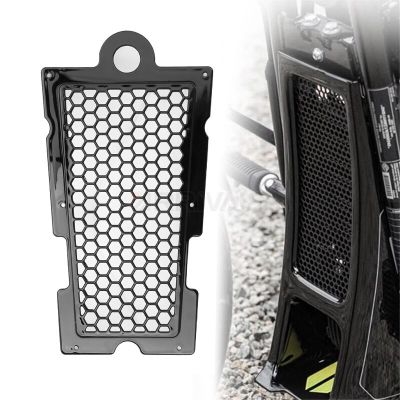 Black Motorcycle Radiator Honeycomb Grille Guard Cover Protector For Harley Softail Street Bob Fat Boy FXBB Breakout Deluxe