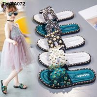 Slippers for children and girls in summer cute little princess fashion Korean version of flip flops pearl slippers for outer wear posing for sandals