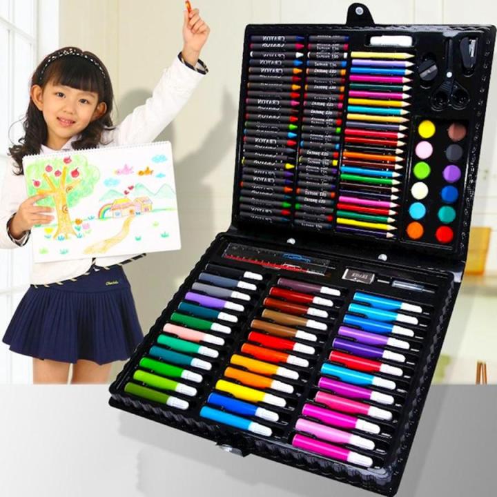 Bộ 150 bút màu đa năng cho bé tập vẽ sẽ cho phép trẻ yêu của bạn sáng tạo nhiều hơn bao giờ hết, với các loại màu sắc đa dạng và phù hợp với mọi tấm bìa và miễn phí học tập. Bộ bút màu đa năng này sẽ trở thành dụng cụ vô giá để trẻ em của bạn có thể thực hiện những bức tranh đẹp nhất của mình.