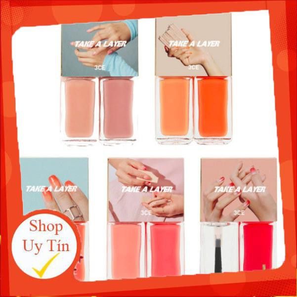 3CE TAKE A LAYER LAYERING NAIL LACQUER: Với 3CE Take a Layer Layering Nail Lacquer, bạn sẽ có thể tạo ra những bộ móng tuyệt đẹp và chắc chắn sẽ khiến mọi người trầm trồ ngắm nhìn. Công thức đặc biệt của sản phẩm giúp lớp sơn bám chặt vào móng tay, cho bạn cảm giác tự tin suốt cả ngày dài.