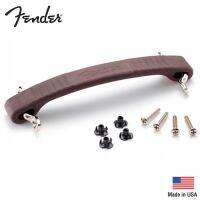 あFender® Amp Handle Molded Rubber หูหิ้วแอมป์ ด้ามจับแอมป์ ทำจากยาง สีน้ำตาล (Genuine Parts, Amp Handle) มาพร้อมอุปกรณ์