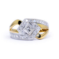 LAVERA Diamond - Yellow and White Gold Diamond Ring  แหวนประดับเพชร ทองคำ และ ทองขาว