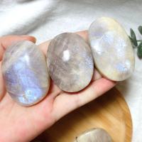 1PC Natural White Moonstone Palm Stone Gemstone Oval Smooth Polished Palms Reiki Healing Chakra Stone Home Decoration