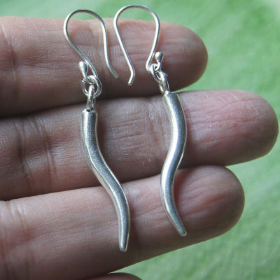 HANDMADE LONG EARRINGS PURE SILVER KAREN HILL TRIBE สดุดตาชาวเขาสวยงาม ตำหูเงินกระเหรี่ยงทำจากมือชาวเขา ชาวต่างชอบมาก