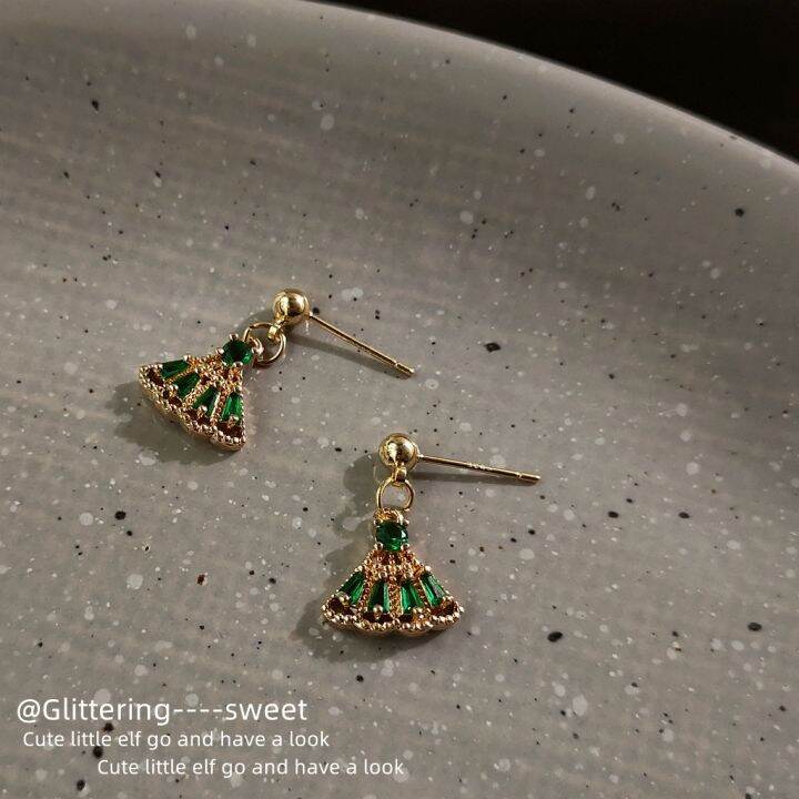 cod-palace-retro-silver-needle-plated-14k-real-gold-micro-inlaid-zircon-emerald-fan-shaped-earrings