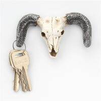 Bull Head Skull Wall Key Holder Resin Craft Home Decoration Wall Hook Horns Keys Hanger Wall Retro Decor Clothes Hat Hook