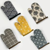 Cotton and Linen Baking Gloves Microwave Oven Gloves Household Insulation Gloves Oven Anti-scalding Gloves