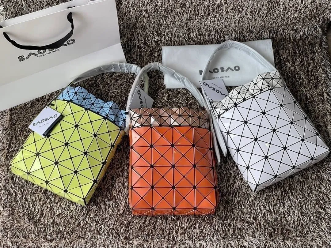 BAO BAO ISSEY MIYAKE  LUCENT NEST