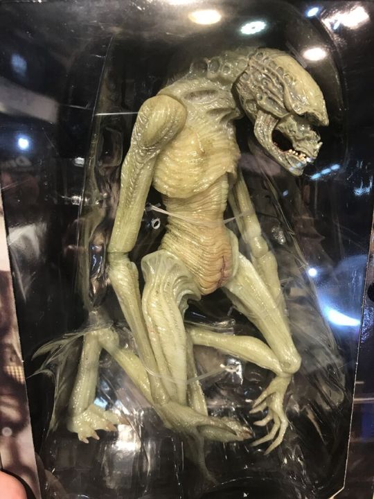 neca-เอเลี่ยนกับพรีเดเตอร์รูป-alien-resurrection-delune-แรกเกิดตุ๊กตาขยับแขนขาได้ตุ๊กตาของเล่น