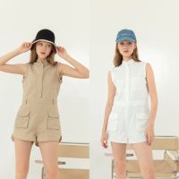 Wclothes Trompe Jumpsuit (สี Sand Beige รอสินค้า 10-14 วัน) จั๊ทสูทขาสั้น คอจีน แต่งกระเป๋า ผ้าคอตตอนลินิน มีซับในทั้งตัว