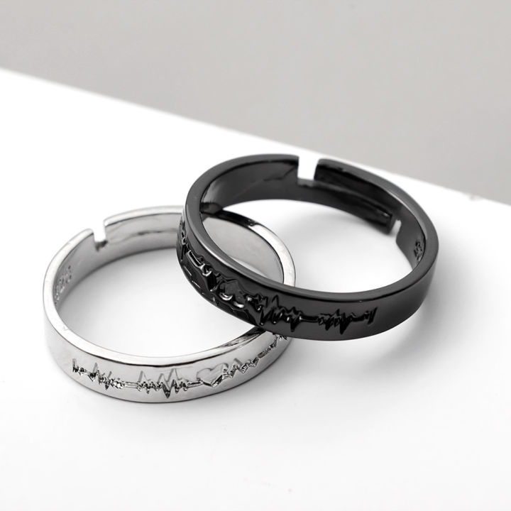 แหวนคู่1-2ชิ้น-แหวนตัวอักษร-ecg-สีดำและสีขาวหนึ่งคู่สำหรับผู้ชายและผู้หญิงเกาหลีแบบเรียบง่าย