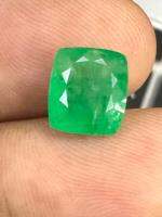 2.65ct 9x8x5.5 natural emerald คุชชั่นแวววาวดีเยี่ยม