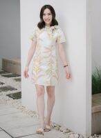 prettythingonme Allamanda Dress -ลายใบไม้ดอกไม้โทนสีหวาน เดรสแบบหรูใส่สวยผูกปมที่คอแต่งกระดุมข้างเรียงผ้านำเข้าจากญี่ปุ่น