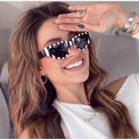 2644#New Trend European and American Style Triangle Cat Eye INS Fashion Ladies Sunglasses Aesthetic Tone Outdoor Travel / Street Shooting / Shopping / Beach Glasses UV Protection