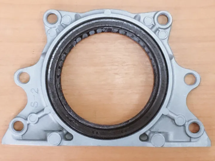 DAIHATSU MIRA L5 TURBO KANCIL FLYWHEEL OIL SEAL (VITON SEAL) 11380