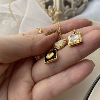 1PC Carved White Mother Oyster Pendant Necklace 18K Gold Plated Square Zircon Choker Color Retention Clavicle Chain Jewelry