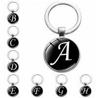 Fashion Initial Letter Keychain Couples Retro Stainless Steel A To Z Alphabet Round Pendant With Key Ring For Women Girls Wallet Key Chains