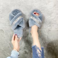 Winter New Rhinestone House Women Fur Slippers Bedroom Warm Faux Fur Ladies Flat Shoes Slip-on Indoor Women Plush Slippers