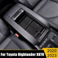 สำหรับ Toyota Highlander XU70 2021 2022 2023รถไฮบริดกล่องเก็บของคอนโซลกลางถาดจัดระเบียบ Flocking