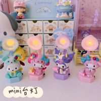 Sanrio Kuromi โคมไฟ My Melody Pochacco โคมไฟ Y2k การเรียนรู้การเขียน Night Light อุปกรณ์เสริม LED อะนิเมะ Miffy โคมไฟกลางคืนขนาดเล็ก