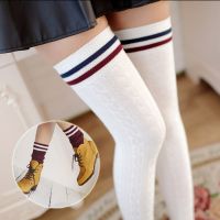 【Sock shop】ใหม่ผู้หญิงถุงเท้าลายถุงน่องยาวแฟชั่นสบายๆสไตล์เกาหลีอบอุ่นต้นขาถุงเท้าสูงสำหรับสุภาพสตรีสาวฝ้ายกว่าเข่าถุงเท้า