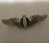 tomwang2012. WWII US ARMY AIR FORCE USAAF BOMBER BOMBARDIER WINGS BADGE PIN MILITARY GIFT