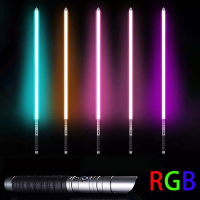 จับโลหะ RGB คอสเพลย์สองขอบ Lightsaber ดาบเลเซอร์7สีเปลี่ยน LED สลับเสียงและแสงสำหรับหนุ่มๆสาวๆของขวัญ