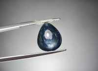 ไพลิน (Blue Sapphire) ออสเตรเลีย เผาเก่า น้ำหนัก 5.85 ct. ขนาด 10.9*3.7*13 mm. พลอยแท้ 100% เนื้อดี ราคาถูก