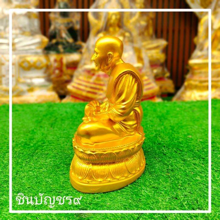 ศูนย์รวมศาสตร์-หลวงปู่ทวด-วัดช้างให้-หลวงปู่ทวด-เหยียบน้ำทะเลจืด-สีทองอร่าม-ขนาดตั้งโต๊ะบูชา-หน้าตัก-5-นิ้ว-พระเกจิอาจารย์ผู้ทรงอภิญญาในประเทศไทย