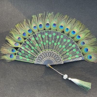 ☃❐  The peacock feather fan embroidered sequined black rod fans in wing chun gift of folding fan fan