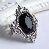 Punk Fashion Big Oval Black Crystal Stone Ring Baroque Jewelry Antique Carved Metal Cubic Zircon Cocktail Rings for Banquet