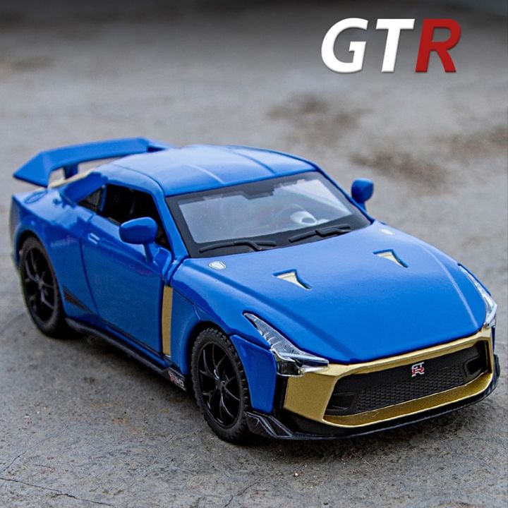 โมเดลรถนิสสัน-gtr50รถโลหะผสมซุปเปอร์คาร์พร้อมไฟด้านหลังของโมเดลของเล่นของสะสมของเด็ก