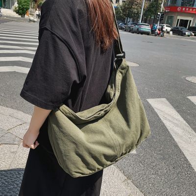 New Japanese Messenger Bag Mens And Womens Ins Harajuku Fashion Brand Retro Canvas Shoulder Bag Student Cloth Bag Supply 2023