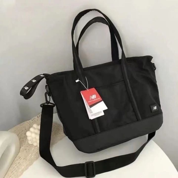 ๑-new-nb-tote-bag-fashion-shoulder-bag-womens-sports-leisure-large-capacity-handbag-student-computer-bag-travel-bag