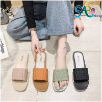 Sasa Girls Fashion ?มาใหม่?รองเท้าแตะแฟชั่น สีพื้นเรียบหรู  พื้นมีกันลื่น สไตล์ญี่ปุ่นน่ารักๆ T54