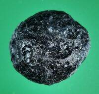 #104  อุลกมณี สะเก็ดดาวไทย (Tektite) แบบรี เล็ก เครื่องรางจากฟ้า เนื้อเมื่อแตกโปรงแสง สีเขียวน้ำตาล สวยมากๆ นิยมเอาไปสลักเป็นพระด้วยเลเซอร์