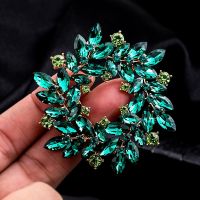 3 Color Crystal Wreath Flower Brooch Wholesale Fashion Brooches For Women Costume Jewelry Fine Gift