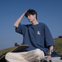 แขนสั้นวาฟเฟิลด์ T เสื้อเชิ้ตผู้ชาย 2023 เสื้อยืดวัยรุ่นทรงหลวมสไตล์ญี่ปุ่นคอกลมแขนสั้นปักลายเรียบง่ายสำหรับฤดูร้อน