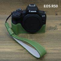 W8h6กระเป๋าใส่ของพื้นหนัง PU สำหรับ CANON EOS R50ฐานเคสโทรศัพท์กันกระแทกฝาเปิดแบตเตอรี่พร้อมสายรัดข้อมือสำหรับ R50Camera EOS เคสฝาครอบและกระเป๋า