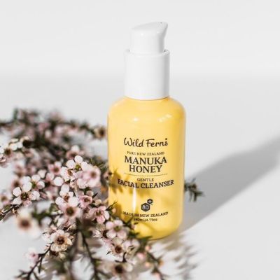 WILD FERNS (ไวล์ดเฟิร์นส)Manuka Honey Gentle Facial Cleanser มานูก้าฮันนี่เจนเทิลแฟเชี่ยลคลีนเซอร์ 140 ml.
