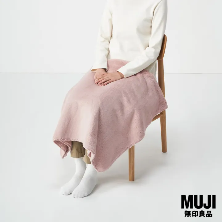 มูจิ ผ้าห่มวอร์มไฟเบอร์แบบครึ่งตัว - MUJI Warm Fiber Small Blanket (80 x 130 cm)