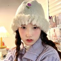 [COD] Fur Knitted Beanie Womens Korean Version Color Loose Showing Face Small Earmuff Baotou Hat