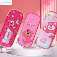 OUTILS กล่องดินสอสตรอเบอรี่หมีสตรอเบอร์รี่ EVA ความจุมาก Lotso กระเป๋าใส่ดินสอกล่องดินสอ Kawaii สีชมพู3D กล่องดินสออุปกรณ์การเรียน