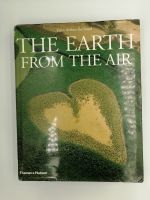 [หนังสือเก่า/ หนังสือมือสอง/ หนังสือภาษาอังกฤษ] The Earth from The Air (Revised and Expanded Edition)