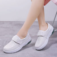 พยาบาลรองเท้าสำหรับใส่ทำงาน Sepatu Pantofel Kulit ผู้หญิงพื้นนุ่มสีขาว Sepatu Slip On พื้นนุ่มรองเท้าลำลองสำหรับผู้หญิงรองเท้าพยาบาลสีขาวสวมใส่สบายรูปหัวใจ