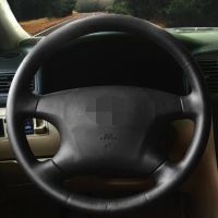 Hand-stitched Car Steering Wheel Cover Soft Black PU Artificial Leather For Toyota Avalon 2002-2004 Camry 2002-2004 Highlander