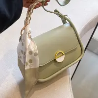 Internet celebrity fashion bag womens new trendy winter single shoulder handbag high-level sense of foreign style Messenger bag all-match ins 【QYUE】
